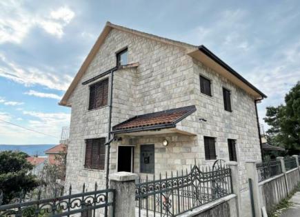 Дом за 400 000 евро в Тивате, Черногория