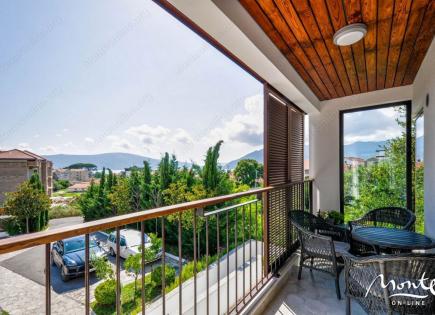 Квартира за 330 000 евро в Тивате, Черногория
