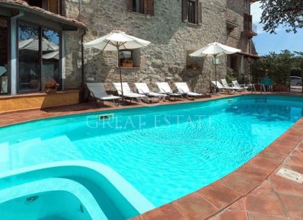 Дом за 1 700 000 евро в Пассиньяно-суль-Тразимено, Италия