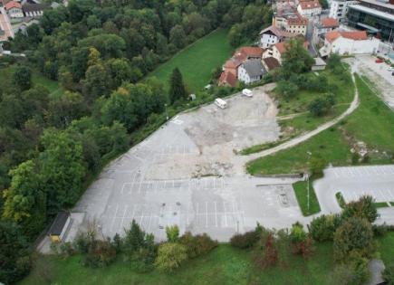 Земля за 1 742 500 евро в Кране, Словения