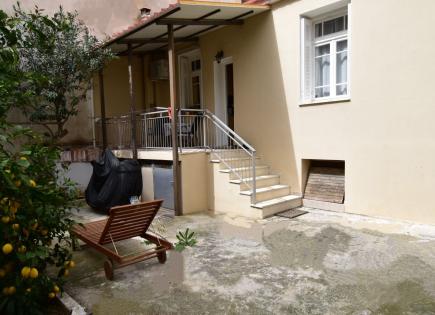 Дом за 260 000 евро в Лутраки, Греция
