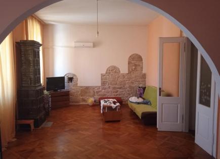Квартира за 310 000 евро в Пуле, Хорватия