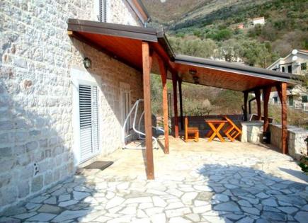 Дом за 650 000 евро в Каменари, Черногория