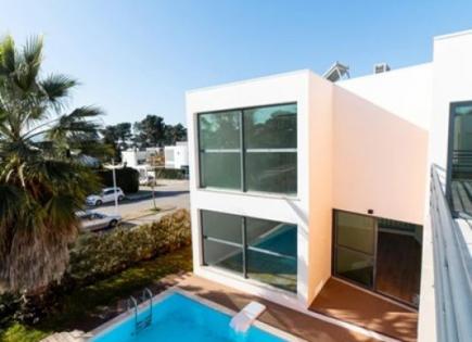 Дом за 590 000 евро в Палмеле, Португалия