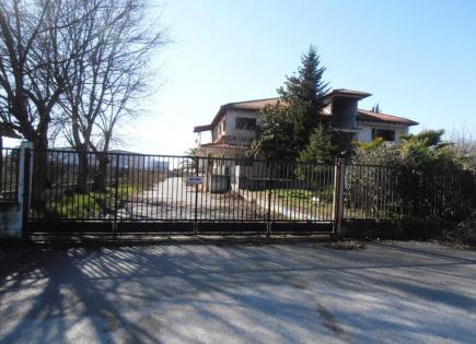 Коммерческая недвижимость за 700 000 евро в Пиерии, Греция
