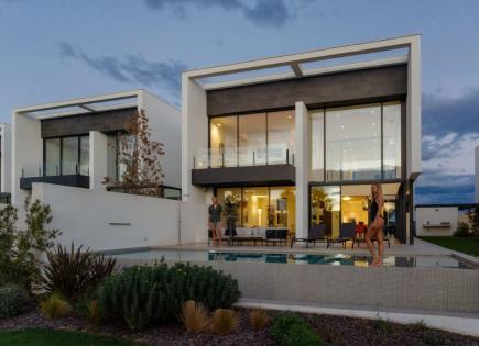 Дом за 1 800 000 евро на Коста-Брава, Испания
