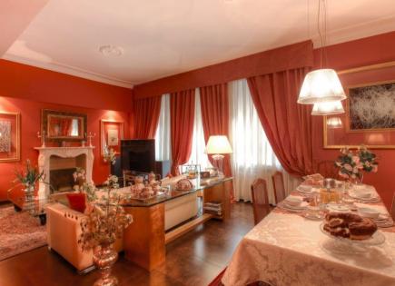 Квартира за 2 200 000 евро в Стрезе, Италия