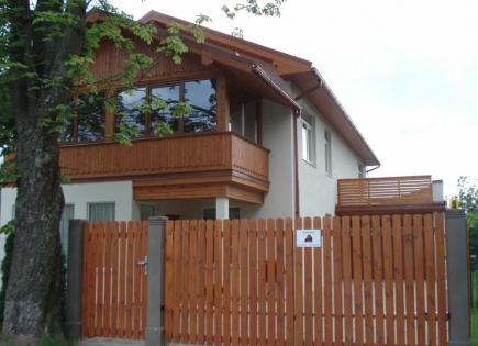 Дом за 440 000 евро в Меллужи, Латвия