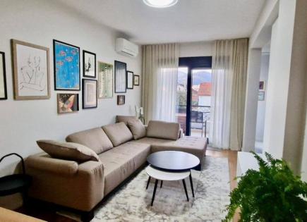 Квартира за 285 000 евро в Тивате, Черногория