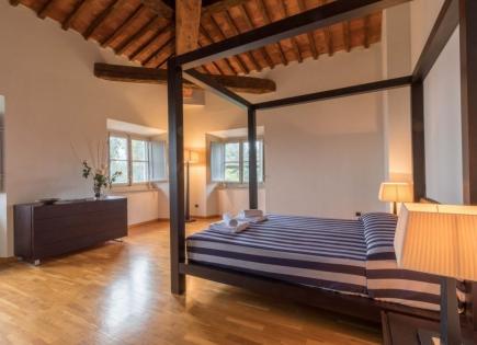 Квартира за 1 350 000 евро в Лукке, Италия