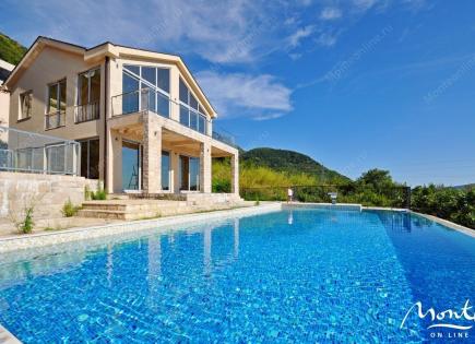 Дом за 320 000 евро в Тивате, Черногория