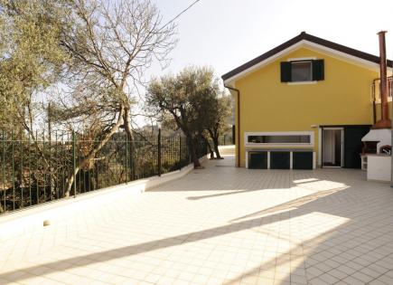 Дом за 1 590 000 евро в Алассио, Италия