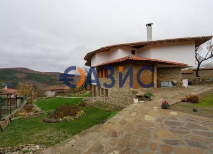 Дом за 163 350 евро в Сливене, Болгария