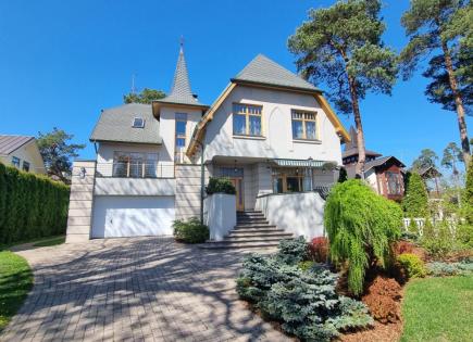 Дом за 6 000 евро за месяц в Юрмале, Латвия