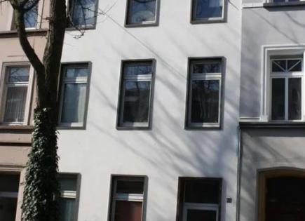 Доходный дом за 265 000 евро в Крефельде, Германия