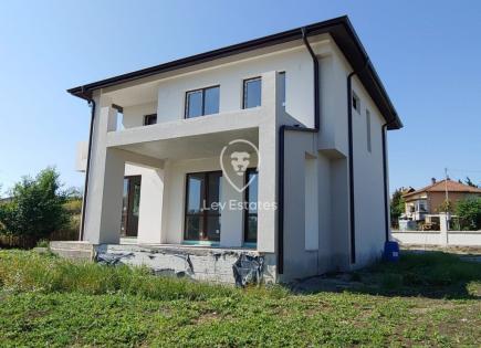 Дом за 220 000 евро в Александрово, Болгария