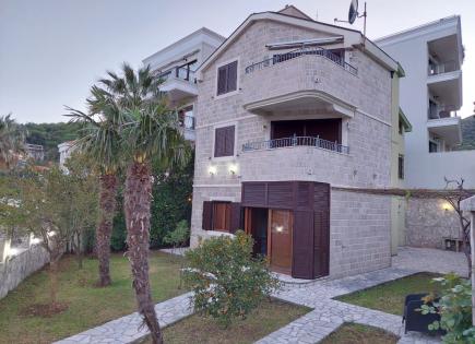 Дом за 550 000 евро в Каменари, Черногория