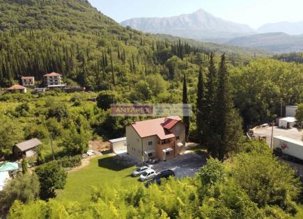 Вилла за 1 000 000 евро в Игало, Черногория