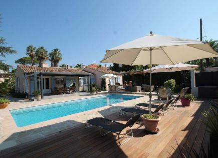 Вилла за 4 600 евро за неделю в Антибе, Франция