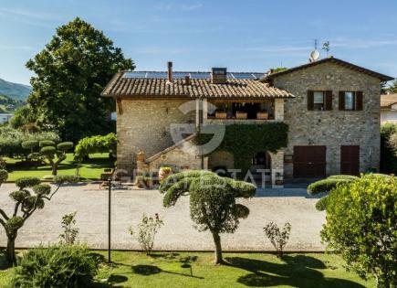 Дом за 880 000 евро в Перудже, Италия