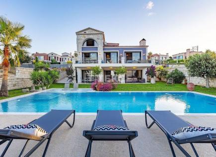 Вилла за 1 700 000 евро в Чешме, Турция