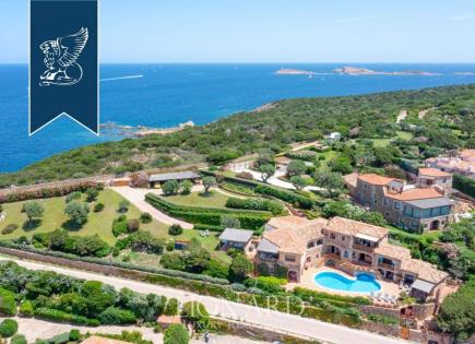 Вилла в Порто Черво, Италия (цена по запросу)