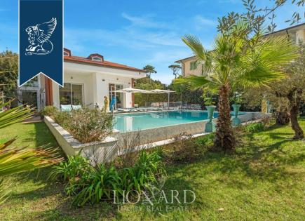 Вилла в Пьетрасанте, Италия (цена по запросу)