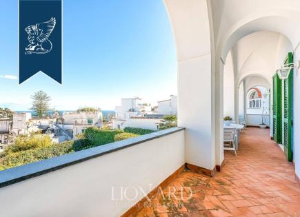 Апартаменты на Капри, Италия (цена по запросу)