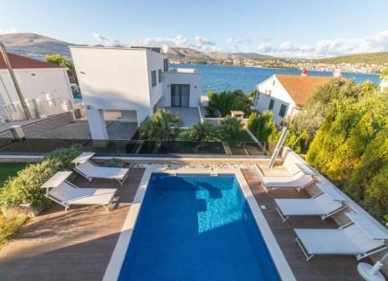 Вилла за 1 800 000 евро на Чиово, Хорватия