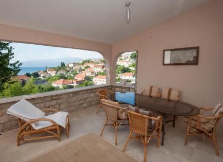 Вилла за 850 000 евро на острове Брач, Хорватия