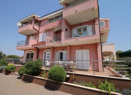 Отель, гостиница за 2 200 000 евро в Примоштене, Хорватия