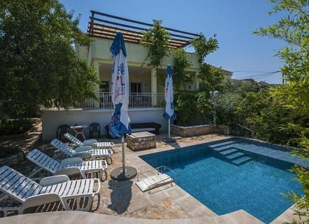 Вилла за 1 000 000 евро в Сутиване, Хорватия