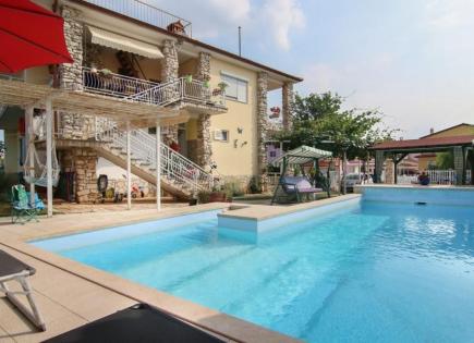 Отель, гостиница за 570 000 евро в Фажане, Хорватия