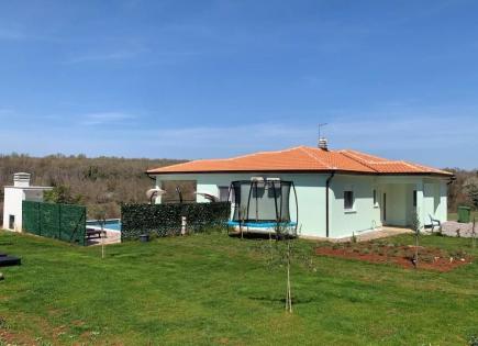 Вилла за 650 000 евро в Умаге, Хорватия