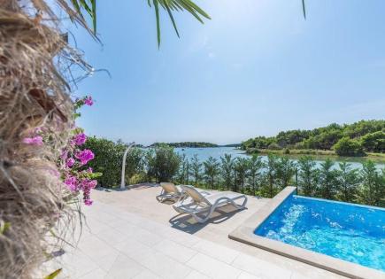 Отель, гостиница в Медулине, Хорватия (цена по запросу)