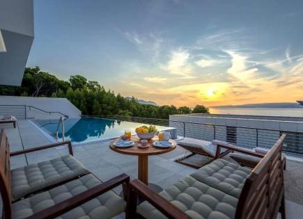 Вилла за 2 300 000 евро в Башка-Воде, Хорватия