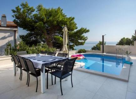 Вилла за 1 400 000 евро в Башка-Воде, Хорватия