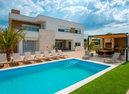 Вилла за 1 470 000 евро в Хорватии