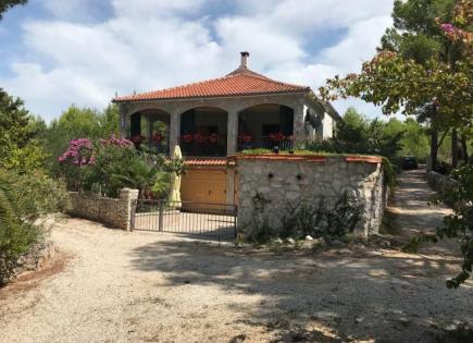 Вилла за 1 253 000 евро на острове Брач, Хорватия