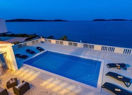 Вилла за 1 400 000 евро на Корчуле, Хорватия