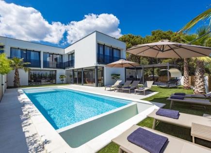 Вилла за 990 000 евро в Медулине, Хорватия