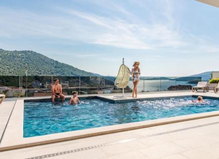 Вилла в Трогире, Хорватия (цена по запросу)