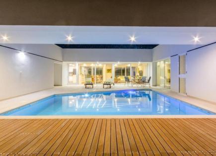 Вилла за 990 000 евро на острове Брач, Хорватия