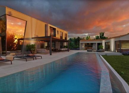 Вилла в Мотовуне, Хорватия (цена по запросу)