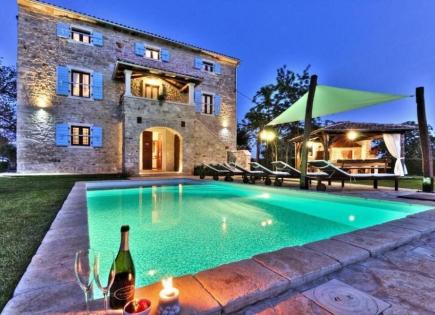 Вилла за 750 000 евро в Умаге, Хорватия