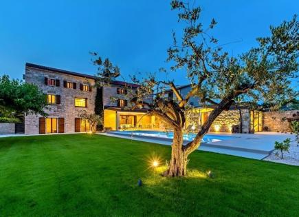 Вилла за 1 100 000 евро в Бртонигле, Хорватия