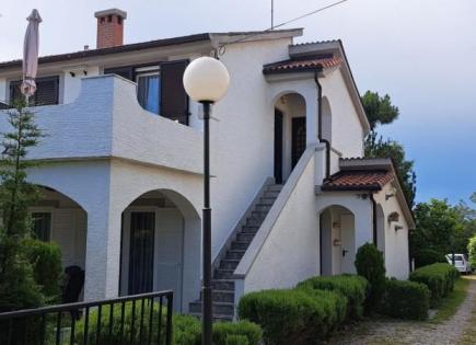 Отель, гостиница за 575 000 евро на Крке, Хорватия