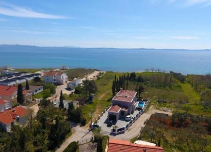 Вилла за 820 000 евро в Привлаке, Хорватия