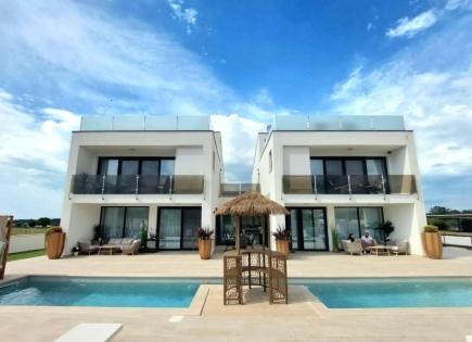 Вилла за 1 500 000 евро в Порече, Хорватия