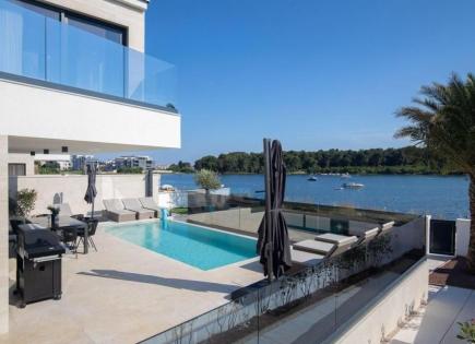 Вилла за 2 700 000 евро в Медулине, Хорватия